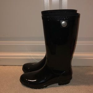 Brand new UGG rain boots!
